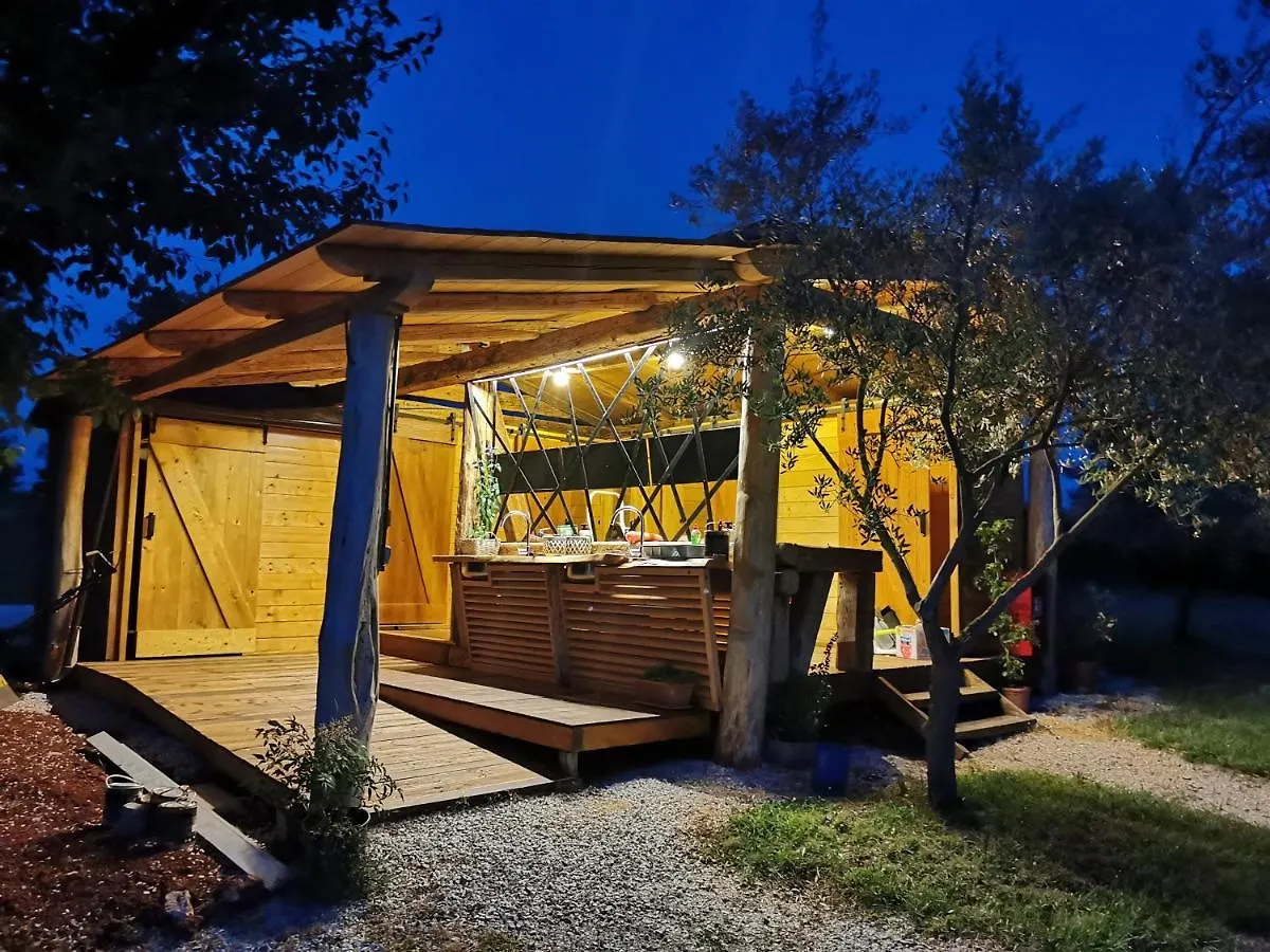 Natura Camp Karli Kaštelir Campingplatz